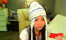 Gorgeous Asian Teen Flirts On Cam Playing With Her Sexy Pan